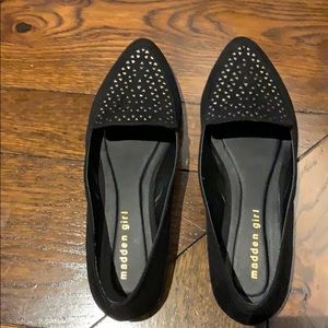 Black Pointed Flats